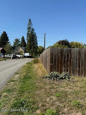 907 Ruth Ave, Sandpoint, ID 83864