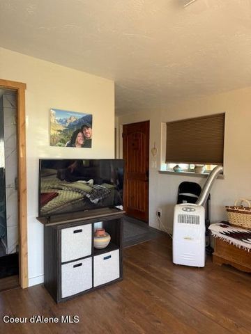 907 Ruth Ave, Sandpoint, ID 83864