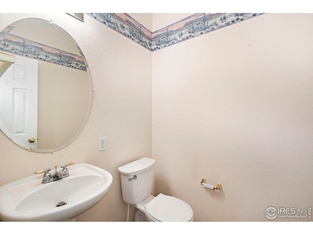 491 Clubhouse Ct, Loveland, CO 80537