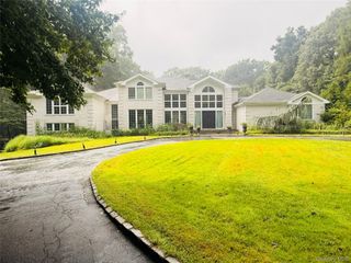 22 Evans Drive, Glen Head, NY 11545