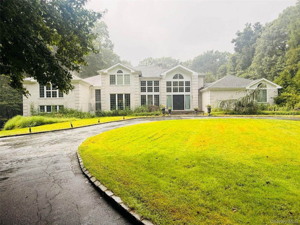 22 Evans Drive, Glen Head, NY 11545 — exterior