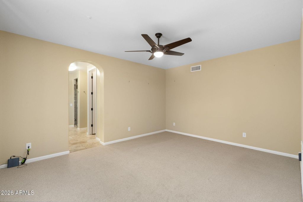 Image 16 of property listing at 18650 N THOMPSON PEAK Parkway 1006, Scottsdale, AZ 85255
