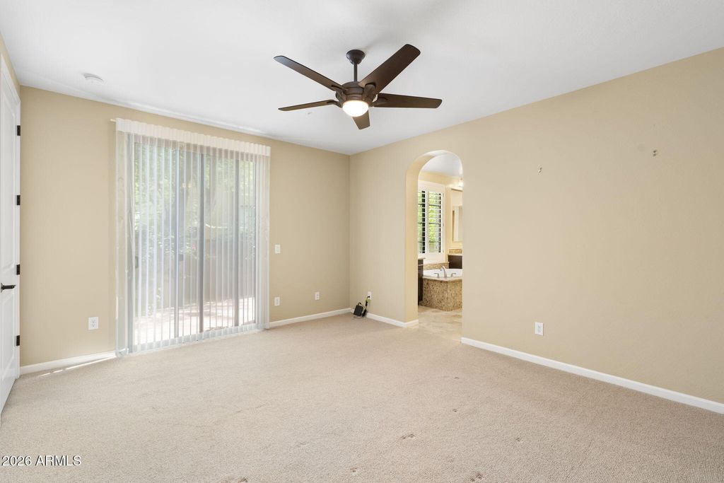 Image 17 of property listing at 18650 N THOMPSON PEAK Parkway 1006, Scottsdale, AZ 85255