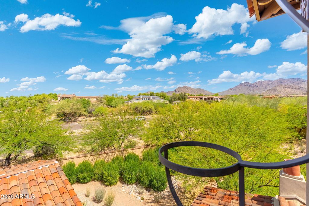 Image 39 of property listing at 18650 N THOMPSON PEAK Parkway 1006, Scottsdale, AZ 85255