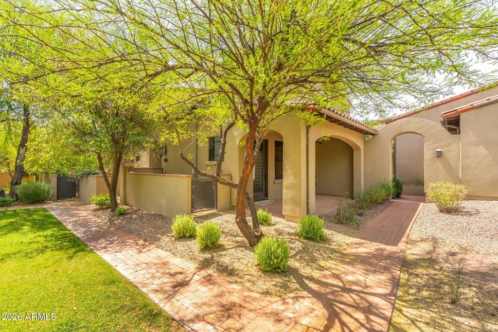Image 44 of property listing at 18650 N THOMPSON PEAK Parkway 1006, Scottsdale, AZ 85255