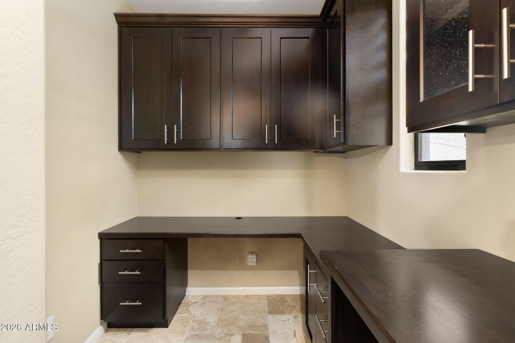 Image 9 of property listing at 18650 N THOMPSON PEAK Parkway 1006, Scottsdale, AZ 85255