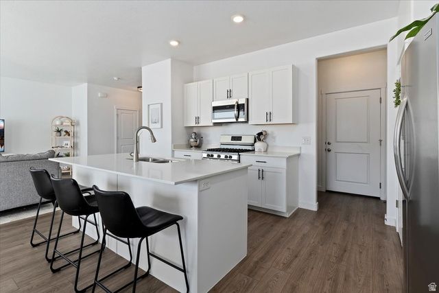 3785 W COLD POND AVE, Lehi, UT 84048