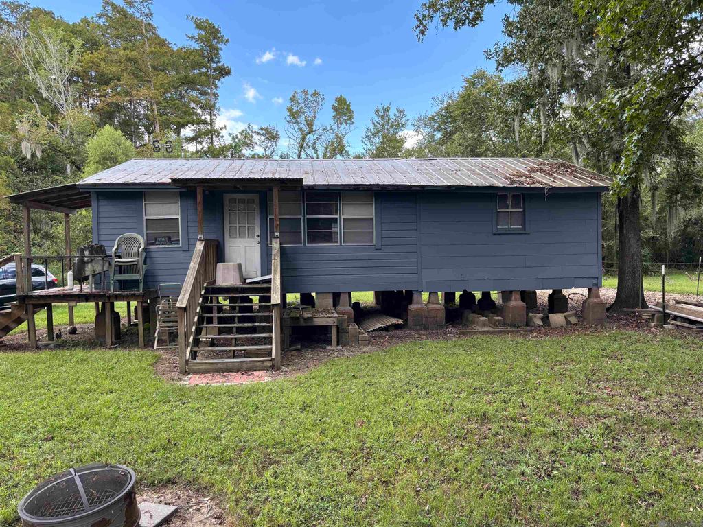 13548 Almas Rd, Maurepas, LA 70449