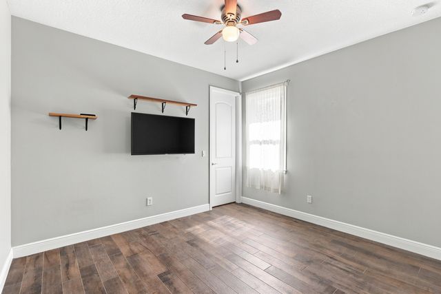 13063 Raymond Drive, Loxahatchee Groves, FL 33470