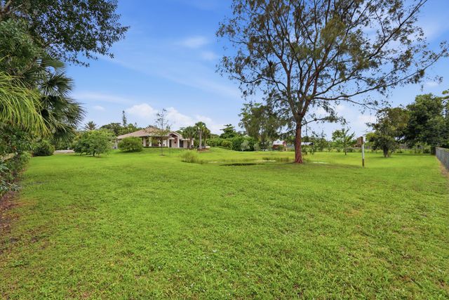 13063 Raymond Drive, Loxahatchee Groves, FL 33470