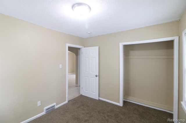 8096 Chamberlain Street, Detroit, MI 48209