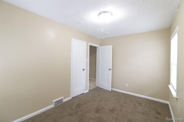 8096 Chamberlain Street, Detroit, MI 48209