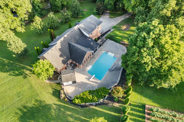 1981 Highway 76, Adams, TN 37010