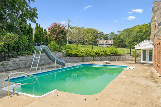 1981 Highway 76, Adams, TN 37010