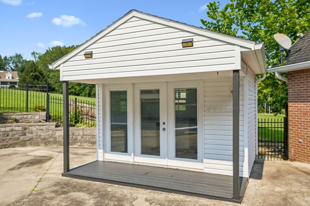 1981 Highway 76, Adams, TN 37010