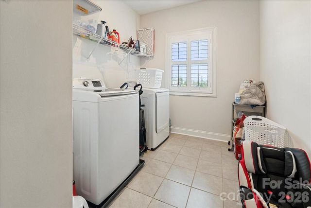 39 Hanging Leaf Court, Blythewood, SC 29016