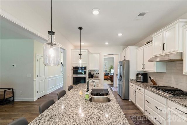 39 Hanging Leaf Court, Blythewood, SC 29016