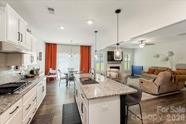 39 Hanging Leaf Court, Blythewood, SC 29016