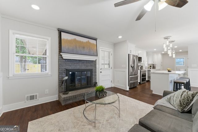 2842 Peeler Road, Dunwoody, GA 30360