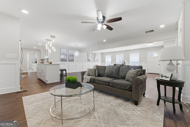 2842 Peeler Road, Dunwoody, GA 30360