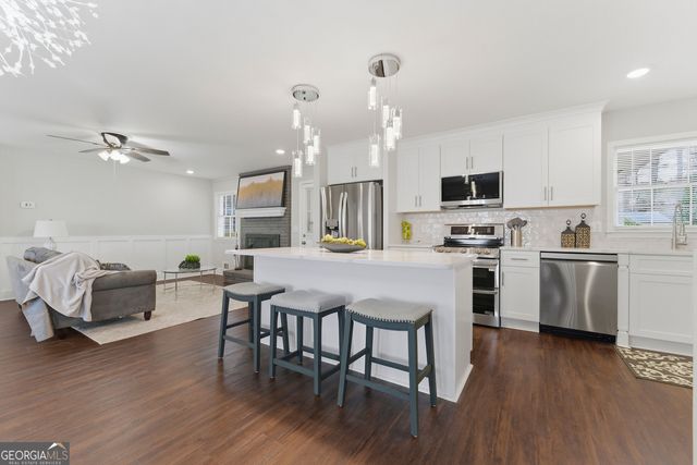 2842 Peeler Road, Dunwoody, GA 30360