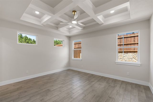 5601 San Jacinto Drive, Granbury, TX 76048