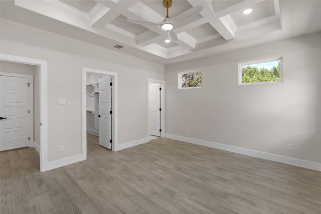 5601 San Jacinto Drive, Granbury, TX 76048