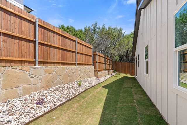 5601 San Jacinto Drive, Granbury, TX 76048