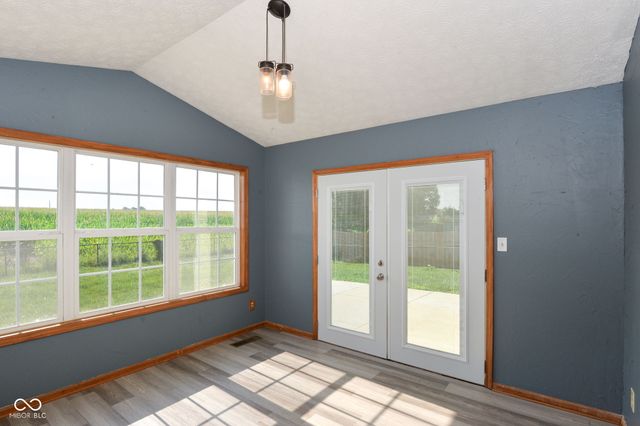 567 West Street, Whiteland, IN 46184