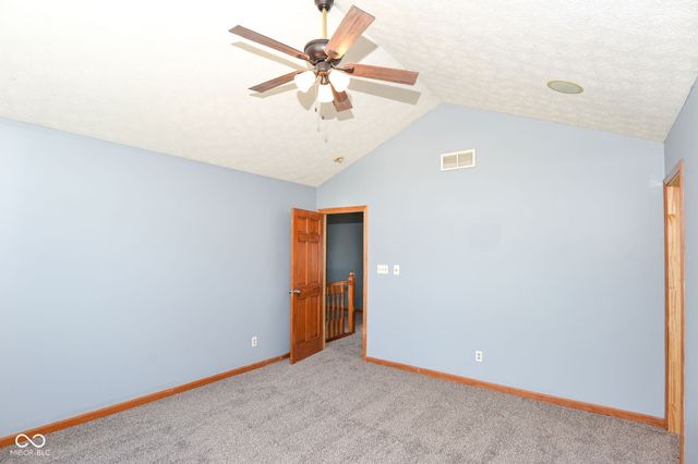 567 West Street, Whiteland, IN 46184