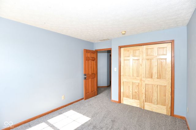 567 West Street, Whiteland, IN 46184