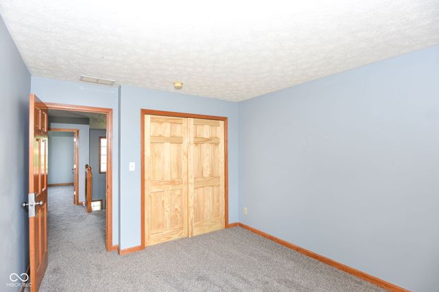 567 West Street, Whiteland, IN 46184