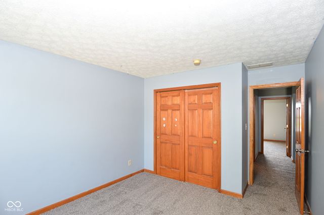 567 West Street, Whiteland, IN 46184