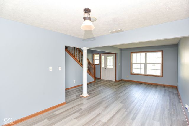 567 West Street, Whiteland, IN 46184