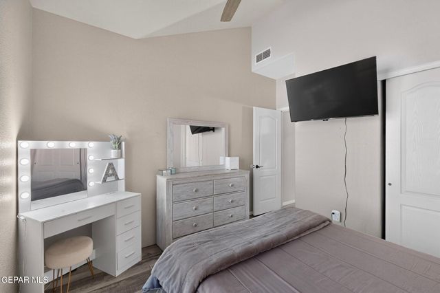 192 VIA BELLA Place, El Paso, TX 79928