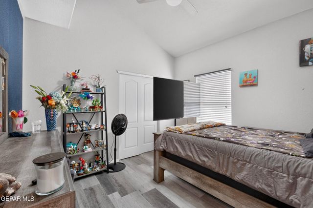 192 VIA BELLA Place, El Paso, TX 79928