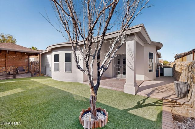 192 VIA BELLA Place, El Paso, TX 79928