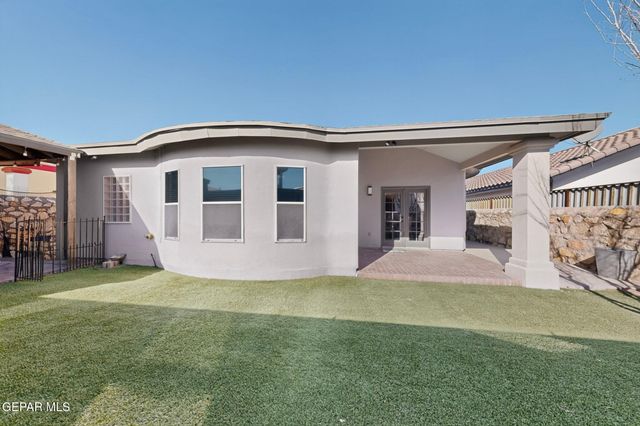 192 VIA BELLA Place, El Paso, TX 79928