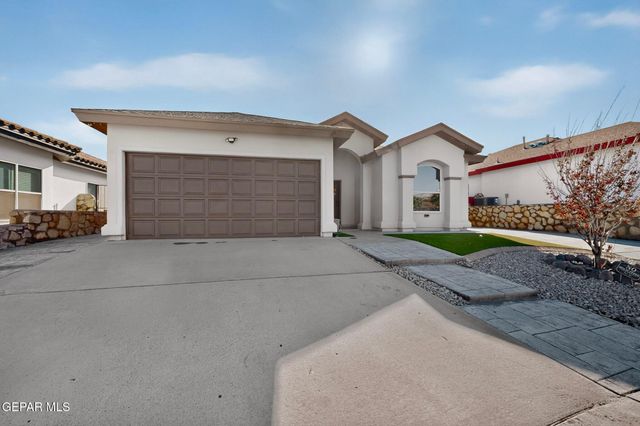 192 VIA BELLA Place, El Paso, TX 79928