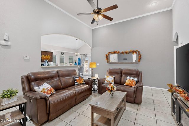 192 VIA BELLA Place, El Paso, TX 79928