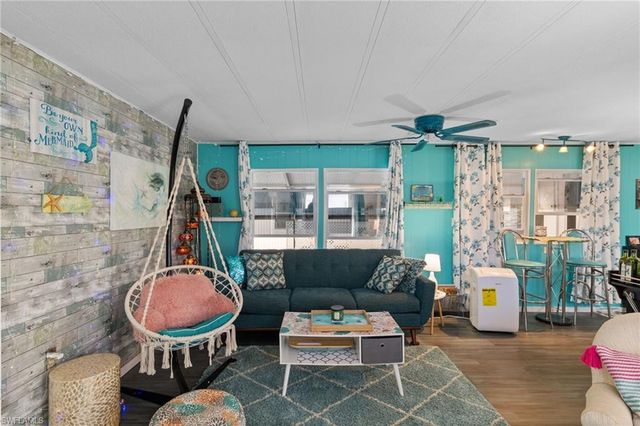 43 Enchanting BLVD # E43, Naples, FL 34112