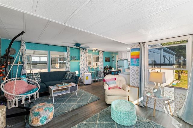 43 Enchanting BLVD # E43, Naples, FL 34112