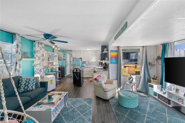 43 Enchanting BLVD # E43, Naples, FL 34112