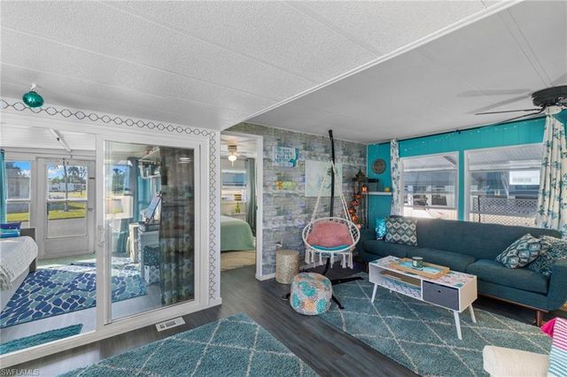 43 Enchanting BLVD # E43, Naples, FL 34112