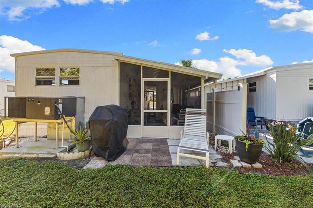 43 Enchanting BLVD # E43, Naples, FL 34112