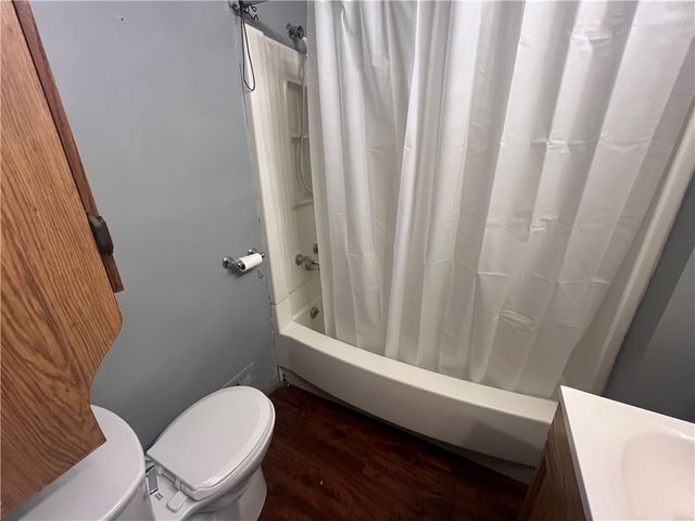 515 Indiana Ave, Glassport, PA 15045