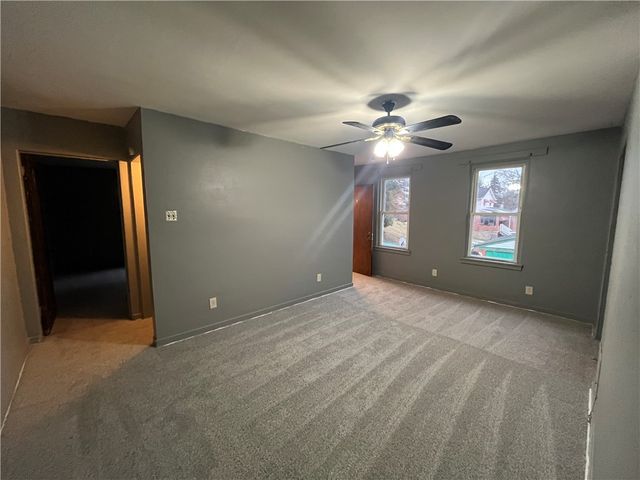 515 Indiana Ave, Glassport, PA 15045