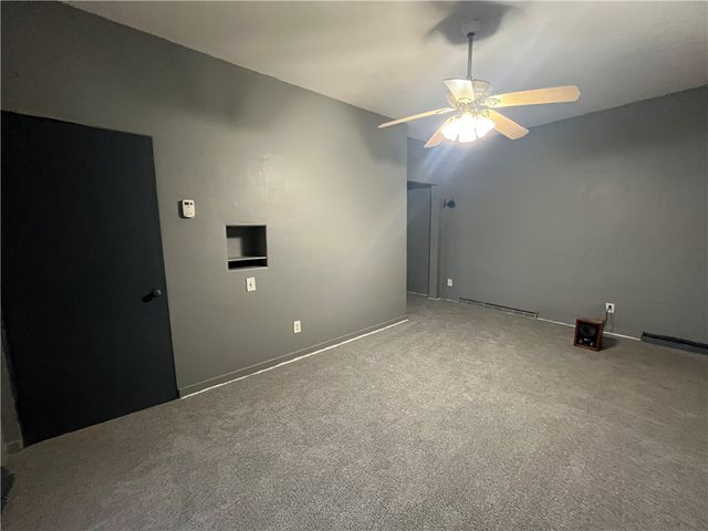 515 Indiana Ave, Glassport, PA 15045