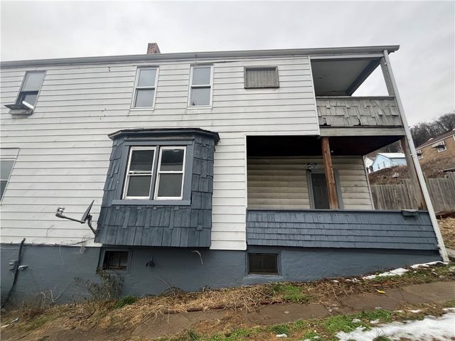 515 Indiana Ave, Glassport, PA 15045