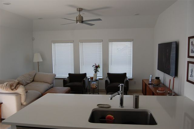 5242 Legacy Street, Haltom City, TX 76117